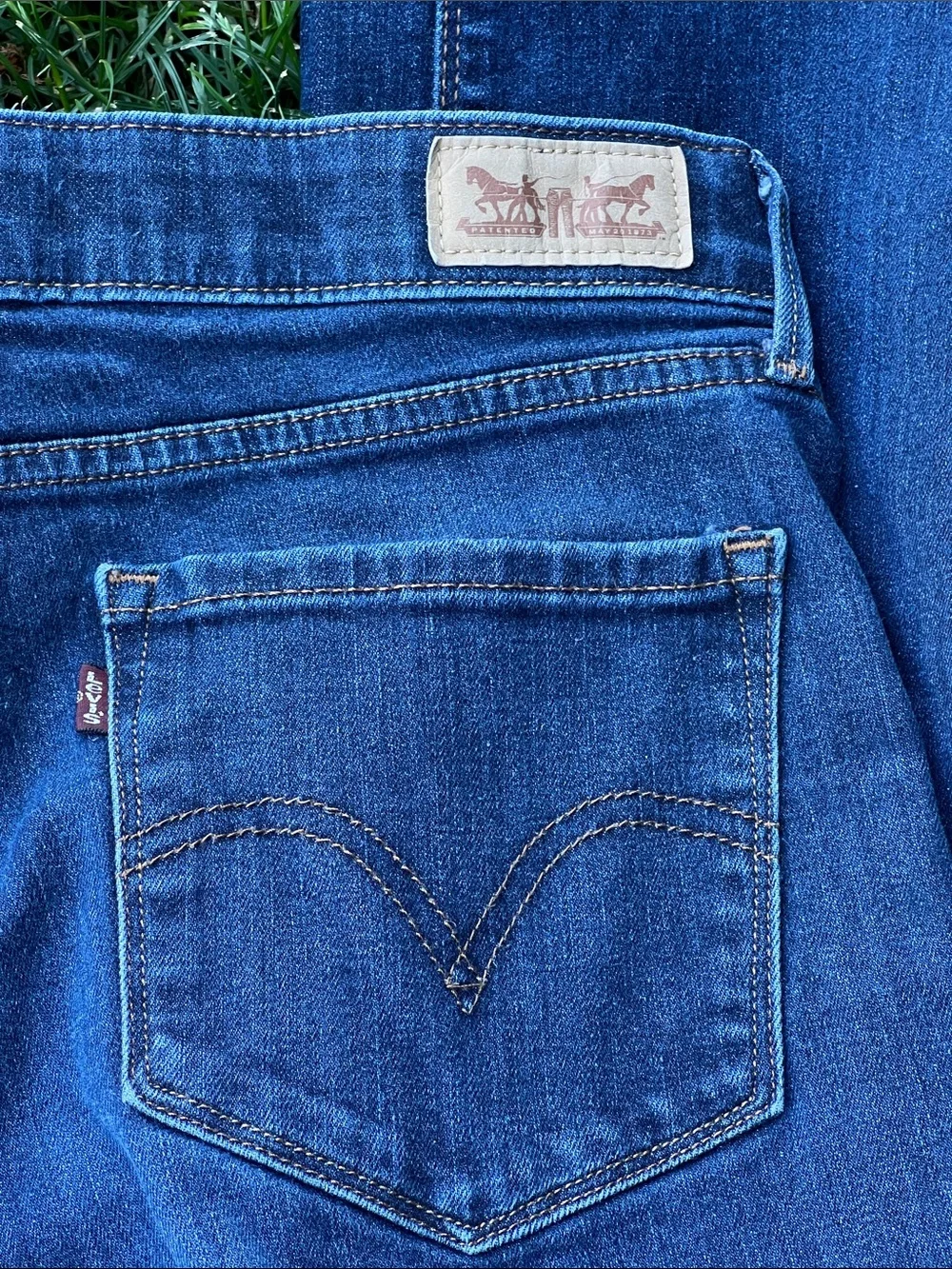 Levi’s Strauss Perfect Waist 525 Straight Leg Dark blue Jeans - very good . - Picture 3 of 6